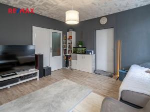 Prodej bytu 3+1, Praha - Lhotka, Dobřejovická, 64 m2