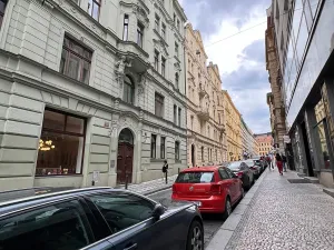 Prodej bytu 2+1, Praha, Navrátilova, 63 m2