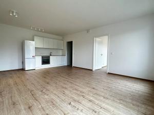 Pronájem bytu 2+kk, Praha - Hostavice, Českobrodská, 56 m2