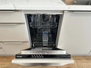 Pronájem bytu 1+kk, Praha - Hostavice, Českobrodská, 35 m2