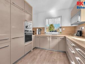 Prodej rodinného domu, Bakov nad Jizerou, 180 m2