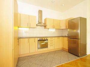 Pronájem bytu 2+kk, Praha - Smíchov, Na bělidle, 57 m2