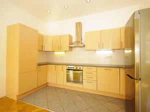 Pronájem bytu 2+kk, Praha - Smíchov, Na bělidle, 57 m2