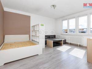 Pronájem bytu 1+kk, Pardubice - Polabiny, Kosmonautů, 27 m2