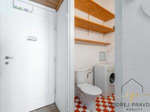 Prodej bytu 1+kk, Praha - Holešovice, Strojnická, 23 m2