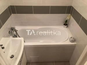 Pronájem bytu 1+1, Karviná, 37 m2