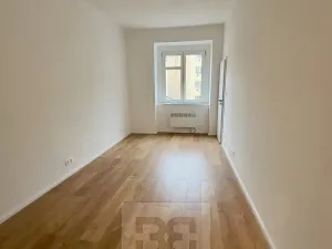 Prodej bytu 2+kk, Praha - Smíchov, Křížová, 51 m2