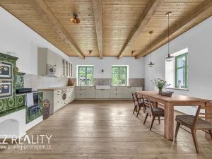 Prodej vícegeneračního domu, Počítky, 424 m2
