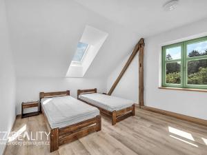 Prodej vícegeneračního domu, Počítky, 424 m2