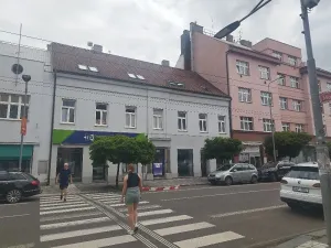 Pronájem obchodního prostoru, Pardubice, 17. listopadu, 133 m2