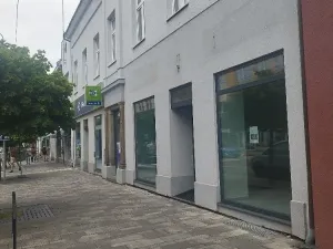 Pronájem obchodního prostoru, Pardubice, 17. listopadu, 133 m2