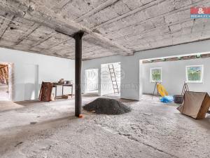 Pronájem skladu, Dílce, 780 m2
