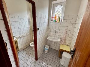 Prodej výrobních prostor, Strážov, 228 m2