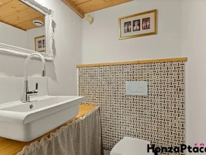 Prodej komerční nemovitosti, Praha - Nové Město, Dittrichova, 66 m2