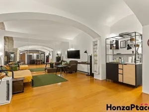 Prodej komerční nemovitosti, Praha - Nové Město, Dittrichova, 66 m2