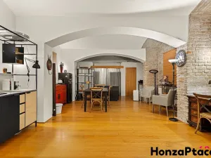 Prodej komerční nemovitosti, Praha - Nové Město, Dittrichova, 66 m2