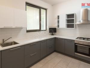 Prodej ubytování, Březí, Na štěrkách, 208 m2