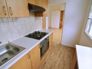 Prodej bytu 3+kk, Praha, Bohušovická, 55 m2