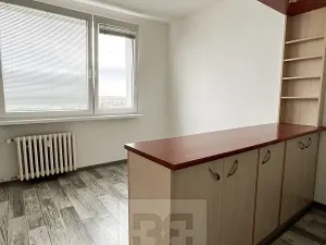 Pronájem bytu 2+kk, Jirkov, Generála Svobody, 33 m2