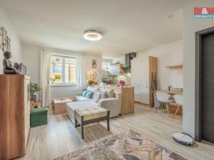 Prodej bytu 3+kk, Chrášťany, Oranžová, 69 m2