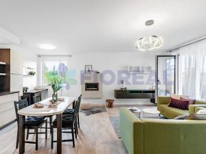 Pronájem bytu 3+kk, Praha - Vysočany, Pod Harfou, 98 m2