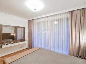 Pronájem bytu 4+1, Praha - Smíchov, Mozartova, 118 m2