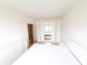 Pronájem bytu 3+kk, Chýně, Příhodova, 60 m2