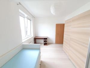 Pronájem bytu 3+kk, Chýně, Příhodova, 60 m2
