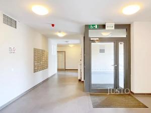Prodej bytu 3+kk, Praha - Stodůlky, Nárožní, 82 m2