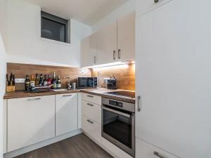 Prodej bytu 2+kk, Praha - Košíře, Hlaváčkova, 38 m2