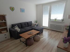 Pronájem bytu 2+1, Třebíč, Okrajová, 54 m2