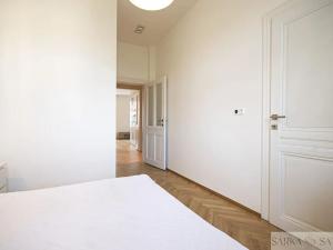 Pronájem bytu 2+kk, Praha - Bubeneč, Jaselská, 67 m2