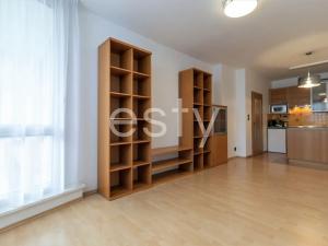 Prodej bytu 2+kk, Praha - Hlubočepy, Voskovcova, 50 m2