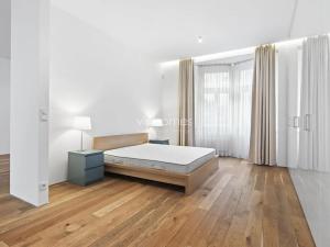 Pronájem bytu 3+kk, Praha - Vinohrady, Laubova, 114 m2