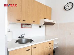 Pronájem bytu 2+kk, Praha - Černý Most, Generála Janouška, 44 m2