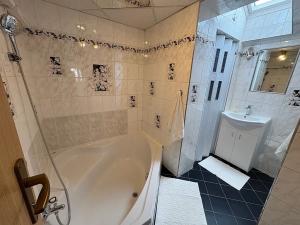 Pronájem rodinného domu, Plzeň, Zábělská, 90 m2