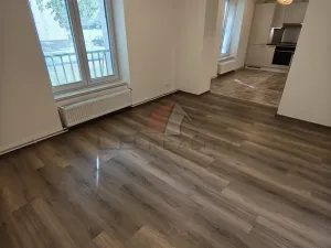 Pronájem bytu 2+1, Kolín, Bachmačská, 58 m2