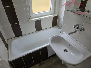 Pronájem bytu 1+1, Chomutov, Marie Pujmanové, 34 m2