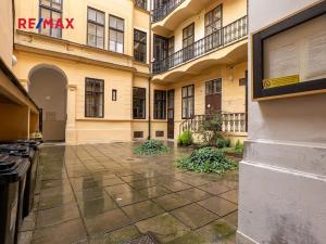 Prodej bytu 1+kk, Praha - Staré Město, Hradební, 42 m2