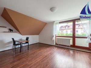 Pronájem bytu 1+kk, Jesenice, Lomená, 41 m2