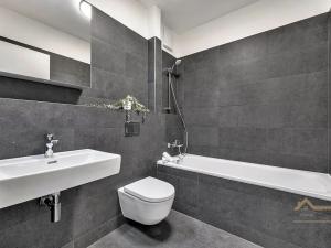 Prodej bytu 2+kk, Praha - Vysočany, Svatošových, 60 m2