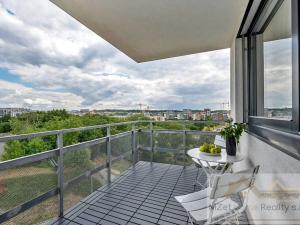 Prodej bytu 2+kk, Praha - Vysočany, Svatošových, 60 m2