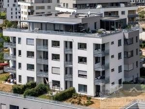 Prodej bytu 2+kk, Praha - Vysočany, Svatošových, 60 m2