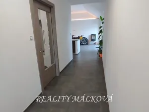 Pronájem rodinného domu, Pardubice, 129 m2