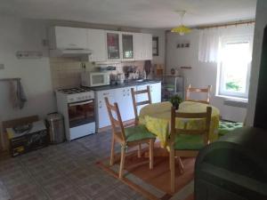 Pronájem bytu 2+1, Synalov, 60 m2