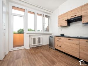 Pronájem bytu 2+kk, Pardubice - Zelené Předměstí, Sladkovského, 67 m2