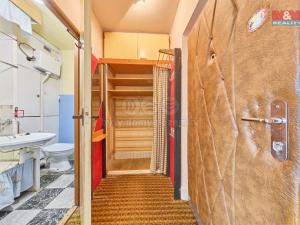 Prodej bytu 1+kk, Broumov - Olivětín, Dukelská, 29 m2