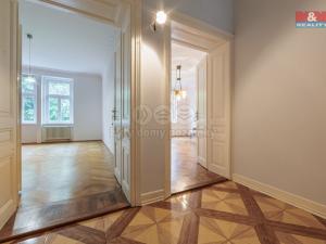 Prodej bytu 2+kk, Karlovy Vary, Svahová, 80 m2