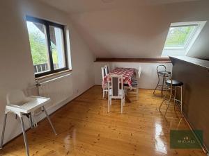 Pronájem rodinného domu, Obecnice, 240 m2