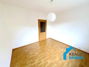 Pronájem bytu 3+1, Děčín, Kosmonautů, 66 m2